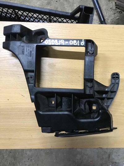 4G9807393 Кронштейн крепления бампера заднего Audi A6 C7 2012