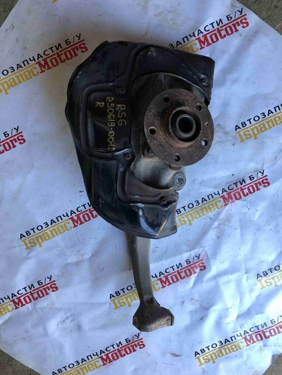 4G0407254B Кулак поворотный правый Audi RS6 C7 2015 , 4G0407242C