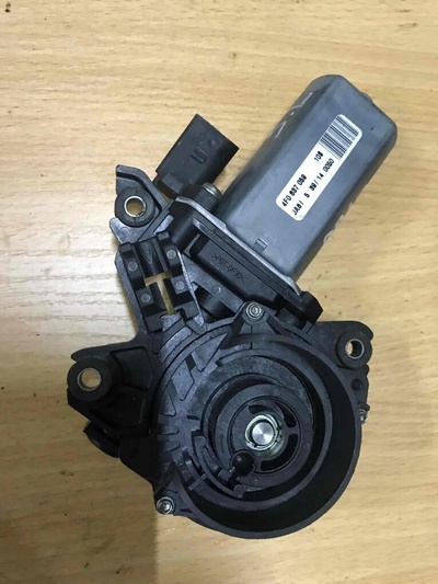 4F0837059 Доводчик двери Audi A8 D4 2014 4F0 837 059