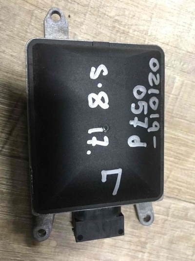 4H0907568F Датчик мертвых (слепых) зон Audi S8 D4 2016 4H0 907 568 F