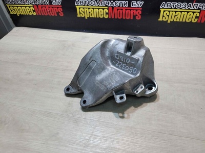 4M0199308BE Кронштейн двигателя Audi A8 D5 2019
