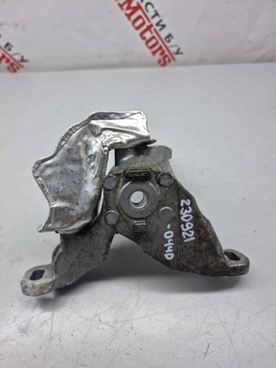 4M0399114B Кронштейн КПП Audi A8 D5 2019