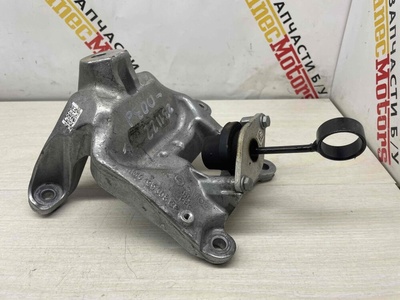 4M0199308CF Кронштейн двигателя Audi S6 2020