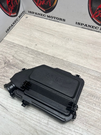 m8e214A076FB Крышка блока предохранителей Land Rover Range Rover L460 2023 , LR179145
