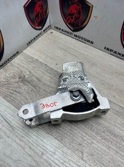 k8d26p082ba Подушка крепления КПП Land Rover Range Rover Evoque L551 2020
