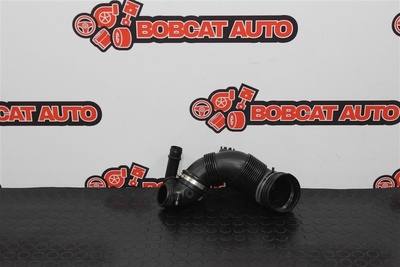 5Q0129654E Патрубок турбины SKODA Octavia A7 Шкода Октавия А7 SKODA Octavia A7