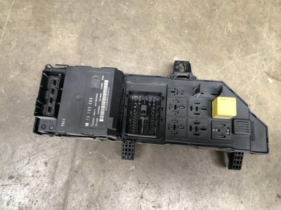 1322367913193588 Блок предохранителей OPEL Vectra C+ 2005 13223679 13193588