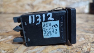 3B0953235D Кнопка аварийной сигнализации VOLKSWAGEN Passat B5+ 2002