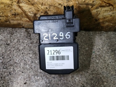 8E0614111C Блок ABS AUDI A6 C5 1999