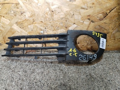 4B0807681T Заглушка (решетка) в бампер AUDI A6 C5 2000