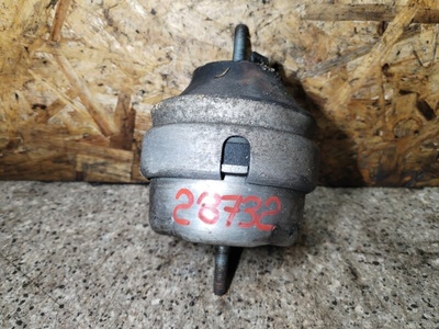 8D0199379J Подушка крепления двигателя AUDI A4 B5 1997