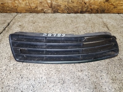8D0807346C Заглушка (решетка) в бампер AUDI A4 B5 1998