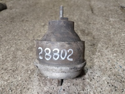 8D0199379S Подушка крепления двигателя AUDI A4 B5 1996