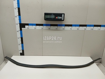 51767255802 Уплотнитель капота BMW 4-serie F32/F82 (2012 - 2020)