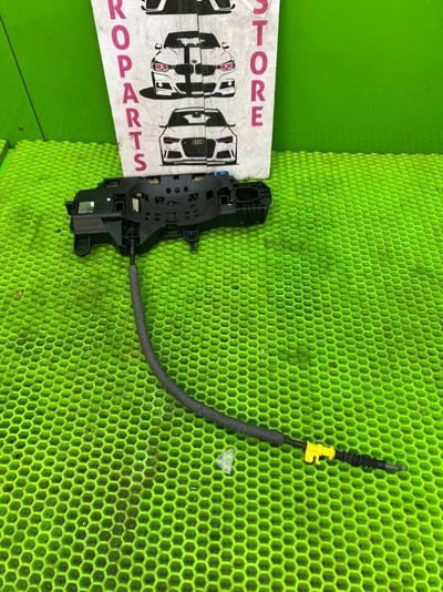 8W0837811A Кронштейн ручки двери Audi S4, A4 (B9), 8W2, 8W5 Audi S4 B9 (2016—2019) 8W2 2017