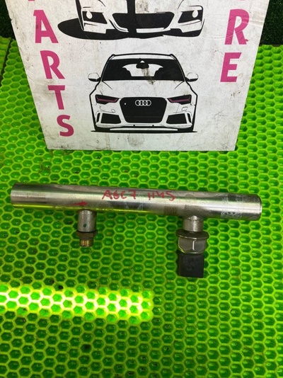 06E130089Q Топливная рейка, рампа на Audi A6 (C7), 4G2, 4G5 Audi A6 C7 (2011—2014) 4G5 2012