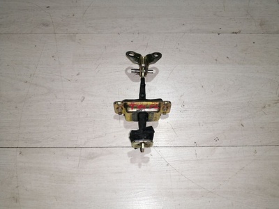 T116109110 Ограничитель двери Chery Tiggo (T11) T11 (2005—2013) Chery Tiggo (T11) T11 (2005—2013) T11 2013