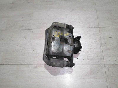 58130A6010 Суппорт тормозной Kia Ceed JD (2012—2015) Kia Ceed JD (2012—2015) JD 2015 , 58190A6A01