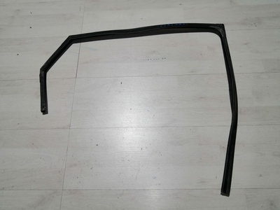 83530A2000 Уплотнитель стекла двери Kia Ceed JD (2012—2015) Kia Ceed JD (2012—2015) JD 2015