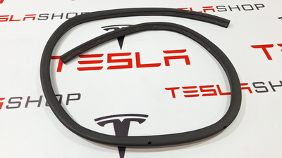 1500058 уплотнитель двери Tesla Model Y 2021