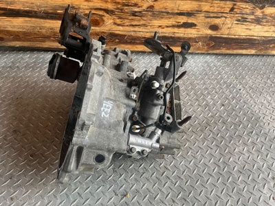 4EE2 КПП механическая (МКПП) Honda Civic 7 2001