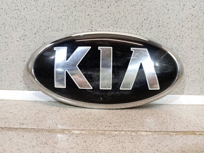 86320C5100 Эмблема Kia Sorento UM