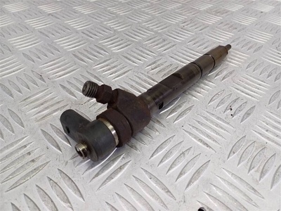 057130277M Форсунка Audi A8 D3 2006