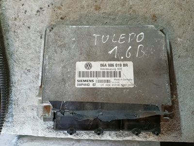 06A906019BR блок управления seat толедо ii леон 1.6 sr