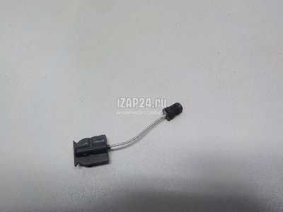 1J3837069B Трос открывания двери VAG Octavia (A4 1U-) (2000 - 2011)