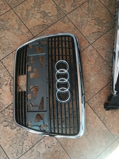 4F0853651AQ audi a6 c6 рестайлинг решетка радиатора оригинал
