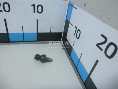 020945415A Датчик включения заднего хода VAG Caddy II (1995 - 2004)
