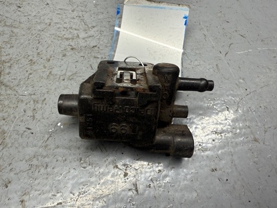 866305F Клапан воздушный Renault Megane 1 1998 ,7700857594