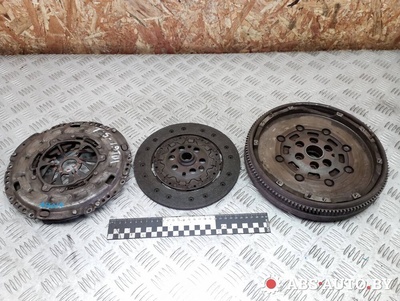 03G105264R Комплект сцепления Volkswagen Caravelle T5 2012 ,ZSB266BA,03G141031K,F2201,03G141025C