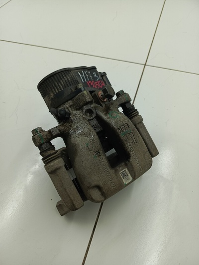 3502100XKQ00A Бардачок Haval F7 2023