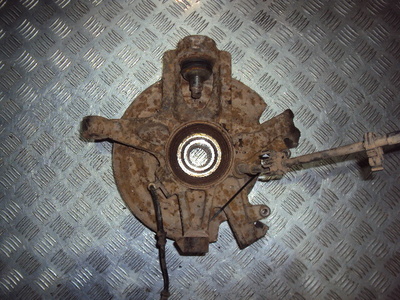 A1633500208 Цапфа ML320 (W163) зад R б/у (арт. )