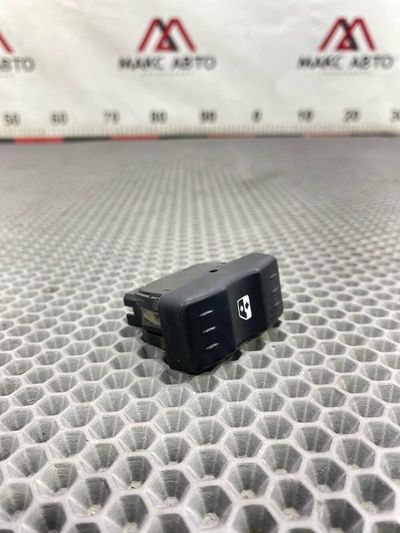 22681 Б/У кнопка стеклоподъемника Renault Logan LS0G 2007 , -Б/У Детали сняты с АВТОМОБИЛЯ