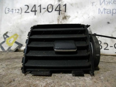 5565012290B0 Воздуховод Auris (07-09) R центр б/у (арт. )