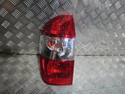 T113773010 Фонарь Tiggo T11 (06-) L деф б\у (арт. )