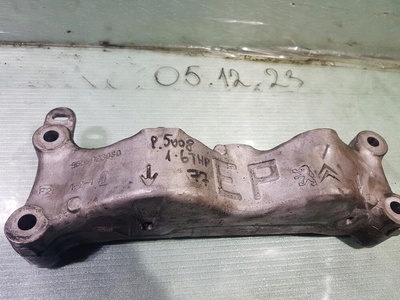 9655923080 крепление двигателя 1.6vti peugeot 308 t7