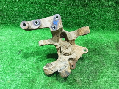 4592034000 Цапфа Actyon New\Korando C (10-14) 2.0 2WD зад R б\у (арт. )