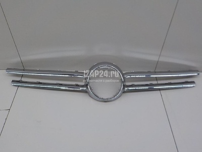 7L6853668A2ZZ Накладка на решетку радиатора VAG Touareg (2002 - 2010)