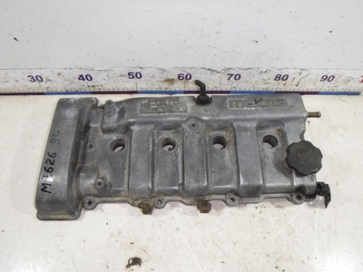 FS0110210D Крышка головки блока (клапанная) Mazda 626 GE (1991—1997) 1992