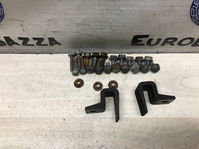 A2205040146 Крепления основного радиатора Mercedes W220 Mercedes W220 S 1998-2005