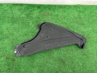 4M0825219EQ74M audi q7 q8 4m крышка шасси 4m0825219e