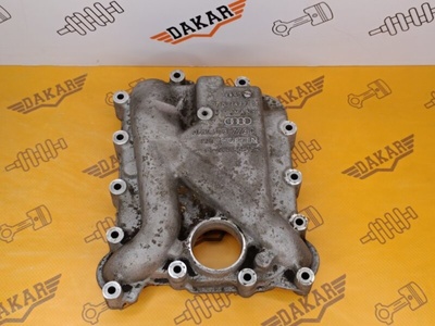 06E103772C Крышка маслоотделителя Audi A6 C6 2007 , 06E103772E
