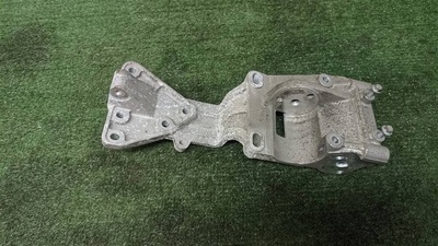 1526680 кронштейн генератора Ford Kuga 2008-2012 2012
