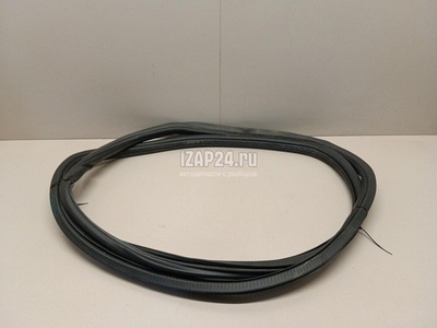 7P0867367E Уплотнитель двери VAG Touareg (2010 - 2018)
