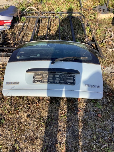 IMPRK1368318 Крышка багажника задняя багажника renault megane i универсал 99 - 03