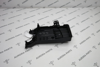 5QF915331C Площадка аккумулятора VW Tiguan AD1, MK2 2016