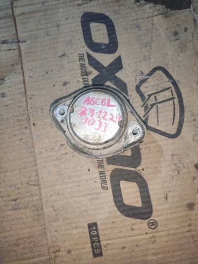 4b0399151 Подушка крепления кпп Audi A6 C6 (S6,RS6) 2006